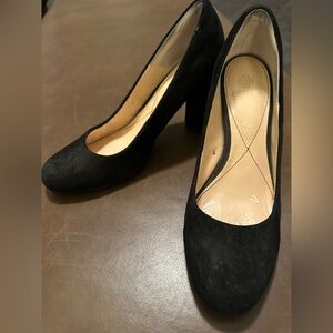 Isola black heels